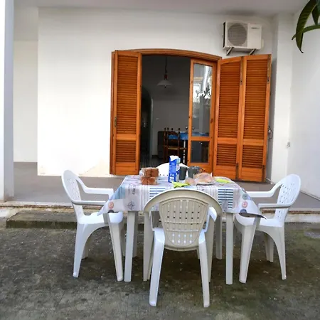 Nami For Six Guests With Outdoor Space